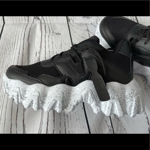 Barbie Shoes | Barbie Chunky Dad Sneakers | Color: Black/White | Size: 6 | Abbym90's Closet